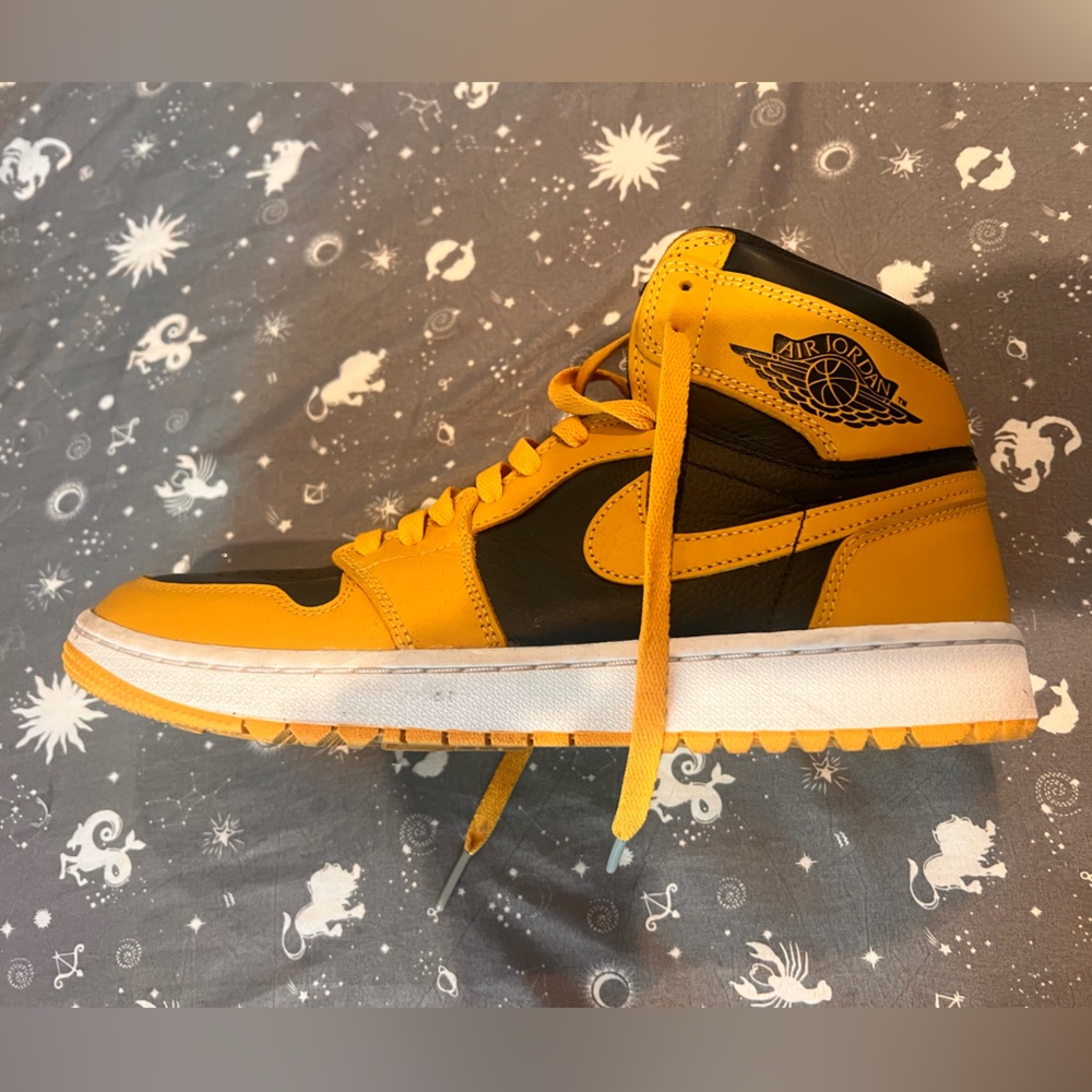 Men's Yellow and Black Jordans